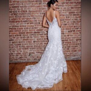 Oleg Cassini Ballerina Bodice 3D Beaded Floral Trumpet Wedding Gown - 8